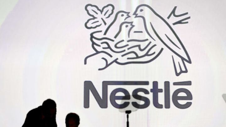 Nestle-də qəfil direktor dəyişikliyi - Gizli romantik münasibəti üzə çıxdı, vəzifəsini itirdi