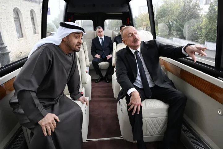 Yeni Şuşa məscidində tikinti işlərinin gedişi ilə tanış olublar, Milli Xalça Muzeyinin Şuşa filialında olublar