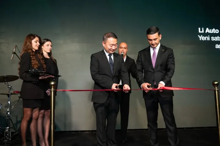"Li Auto"nun Azərbaycanda yeni satış mərkəzi açıldı