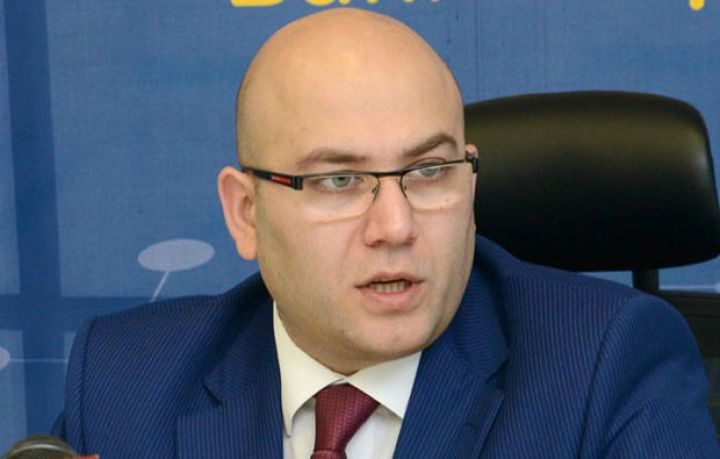 Vüsal Kərimli sərnişindaşımada sahibkarları azaltmağa başlayıb