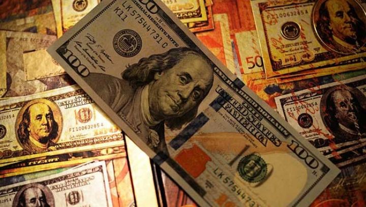 Dollar 1,5 faiz "öldü" - YENİLƏNİB