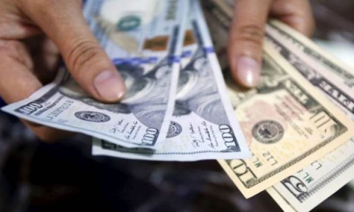 Dolların daha da düşə biləcəyinə işarə