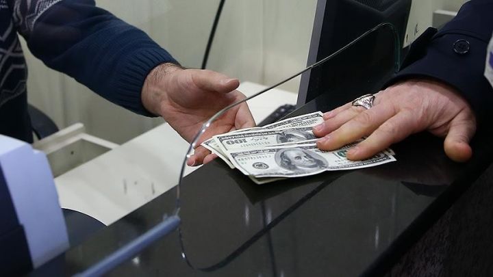Banklarda dollar və avronun alış-satış qiymətləri - YENİLƏNİB