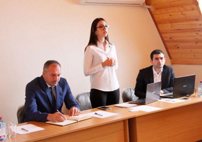 "Məhsullarına alıcı tapmaq istəyənlər bizə müraciət edə bilər"