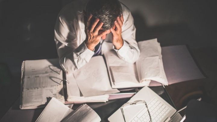  Dövlət Xidməti bağlanmış banklardakı pulunu götürə bilmir - MƏBLƏĞ