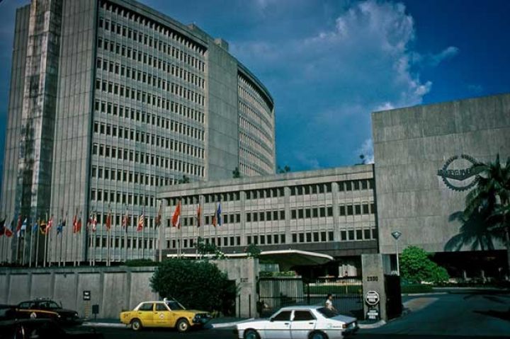 Nəhəng bank Azərbaycanla bağlı yeni strategiya hazırlayır