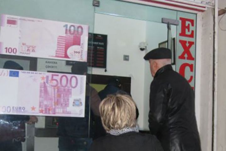 Valyuta mübadiləsinə icazə verilməsi Prezident ilə razılaşdırılmayacaq