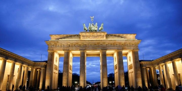 Almaniya iqtisadiyyatı durğunluğa düşməkdən son anda xilas oldu