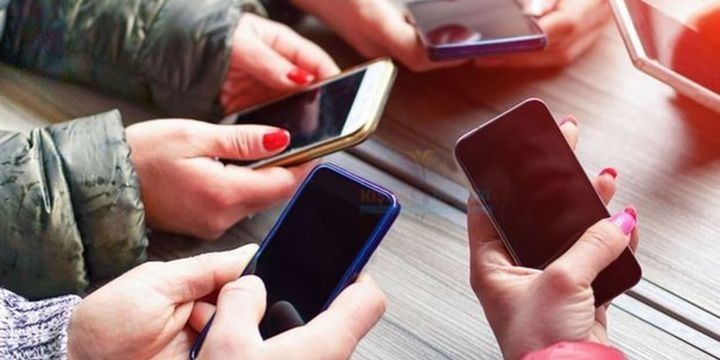 Ağıllı telefon satışlarında tənəzzül - Çinin "Huawei" və "Xiaomi" şirkətləri isə....