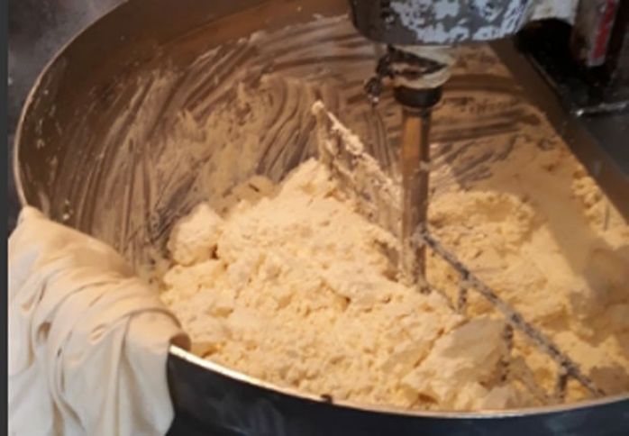 Bitki yağları ilə “nehrə yağı”, “kərə yağı” - Sexlər ifşa edildi  