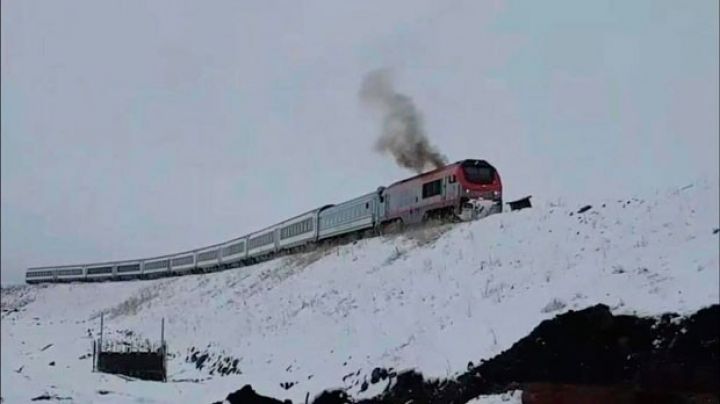 Azərbaycanın BTQ üçün aldığı sərnişin qatarı Gürcüstandadır