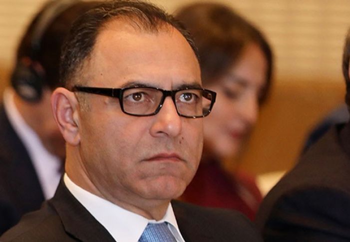 "6000 kart sahibi “Azərpoçt”dan öz kartlarını götürməyib"