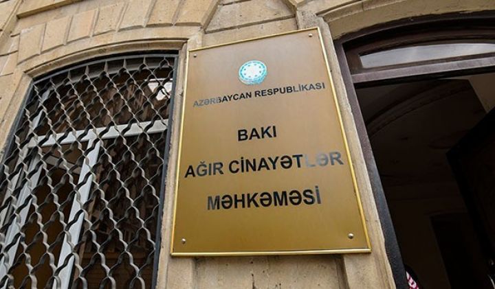 Prokuror 5,5 milyard manatı ölkədən çıxaran şəxslərə cəza istədi