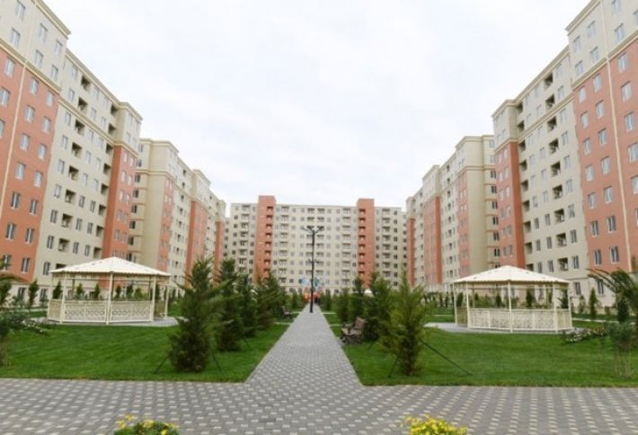 “Məcburi köçkünlər onlara verilən evləri sata, kirayəyə verə bilməzlər”