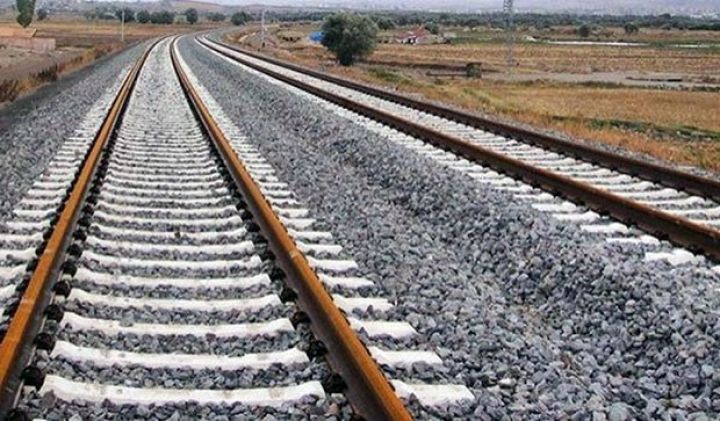 "8 kilometrlik dəmir yolu problemi həll edib"