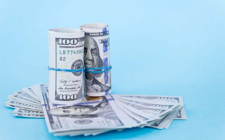 Dolların sabaha olan rəsmi məzənnəsi açıqlandı