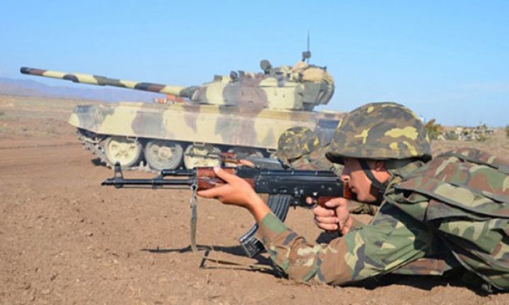 Qazaxda intensiv atışma -  Yaşayış evlərinə zərər dəyib