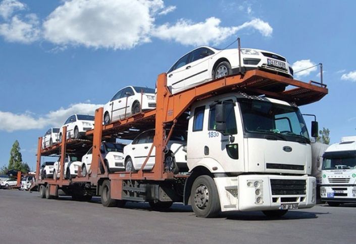 Ötən ilin aylıq avtomobil idxalı rekordu yenilənib