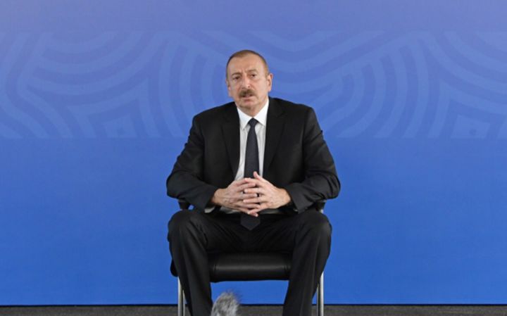 "Biz xərclərimizi artırmalı oluruq və büdcə xərclərimizə yenidən baxmalıyıq"