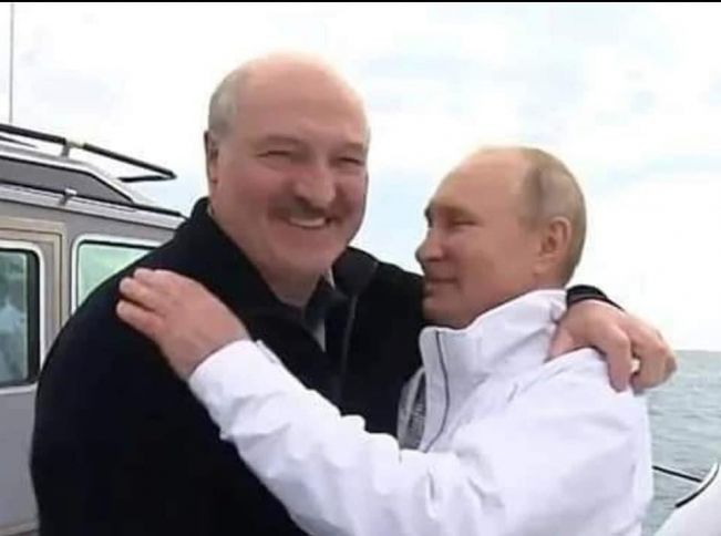 Lukaşenko Putindən daha 1 milyard dollar istəyib