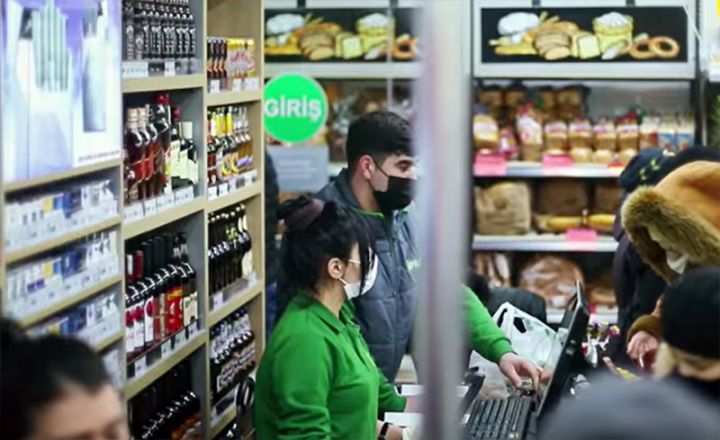 Bir ölkə sakininin orta aylıq alışı 362 manata yaxınlaşıb