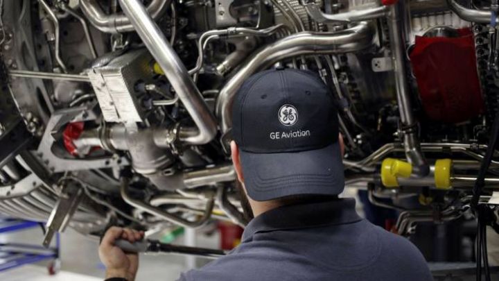 Sənaye nəhəngi biznesinin bir hissəsini satır - 30 MİLYARD DOLLARLIQ SÖVDƏLƏŞMƏ