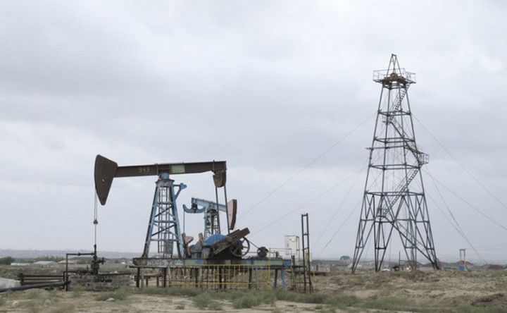 Azərbaycanda gündəlik xam neft hasilatı açıqlandı