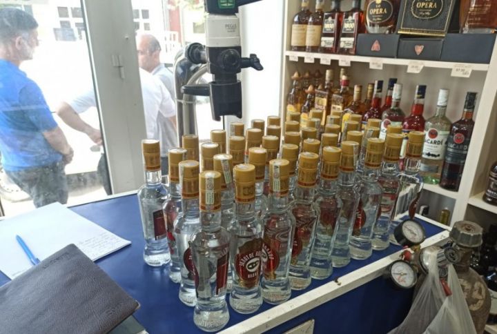 “Banketnaya” içkilərinin Bərdədə saxta üsullarla hazırlandığı aşkar edildi