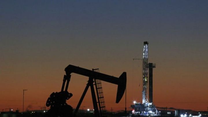 Neft dünənki geriləmədən sonra bugün bahalaşır