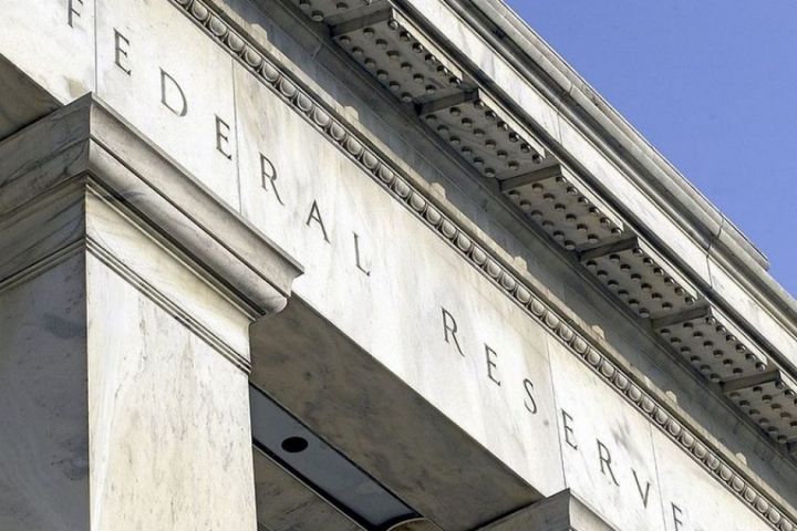 FED faizini gözləniləndən tez artırmağa hazırdır