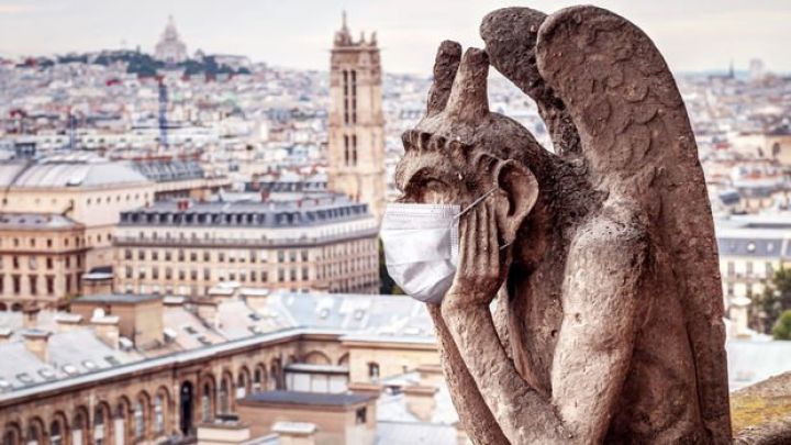 "Omicron-un sürətlə yayılması pandemiyanı endemik hala gətirə bilər"