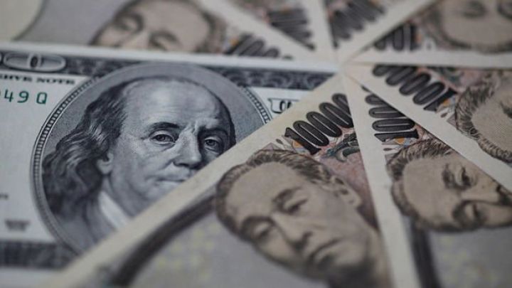 ABŞ dollarının Yapon yeninə qarşı məzənnəsi təxminən 20 ilin ən yüksək səviyyəsinə çatıb