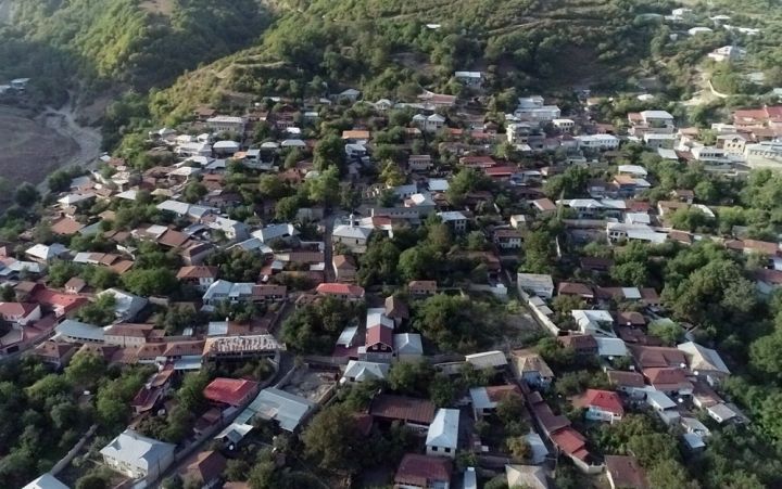 Prezidenti və birinci xanım Basqal qəsəbəsinə səfər ediblər