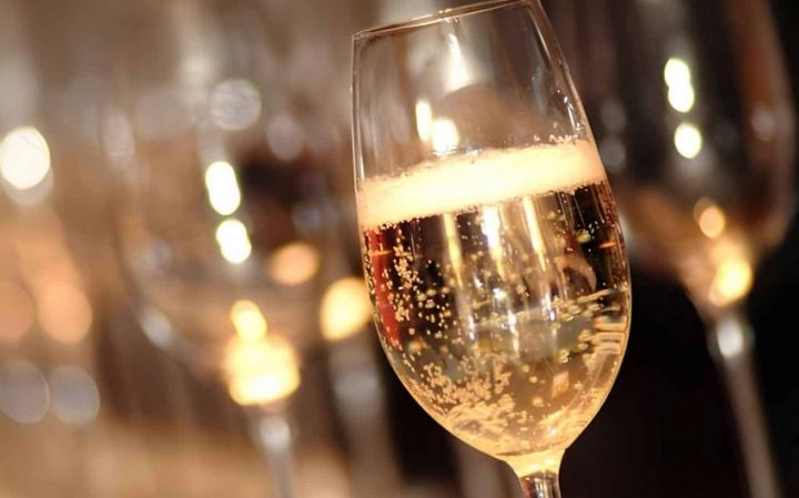 Azərbaycanda köpüklü şərabların istehsalına başlanılır