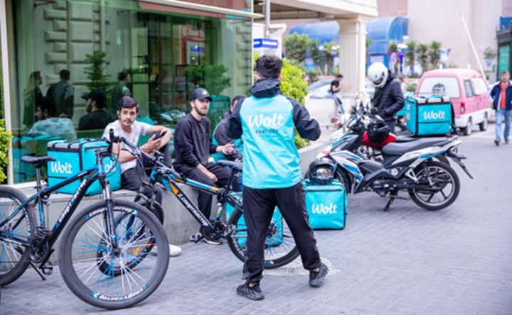 Kuryerlərin sayı getdikcə artsa da, hüquqları qorunmur, əmək müqaviləsi bağlanılmır