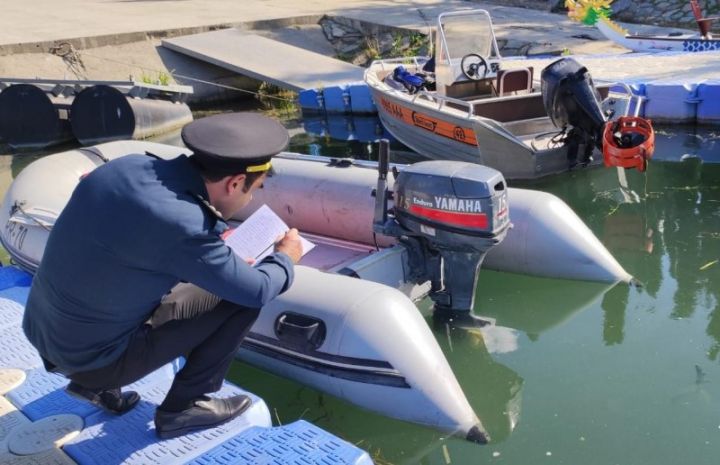 Kürdə və su anbarlarındakı bir sıra qayıqların istismarına qadağa qoyuldu