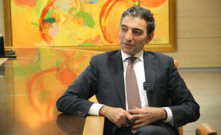 "Ən yaxşısını etmək üçün böyük sərmayəli layihələr həyata keçiririk"- UNİBANKIN SƏDRİ İLƏ MÜSAHİBƏ