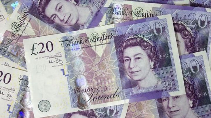 Funt-sterlinqin əlavə 10 faiz ucuzlaşacağı proqnozlaşdırılır