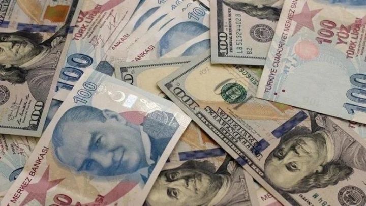 Dollar/TL məzənnəsi bir daha rekord yenilədi