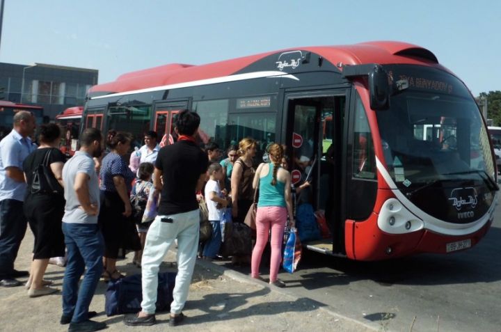 "Bakubus" sərnişinləri yolda qoyan sürücünü işdən çıxarıb