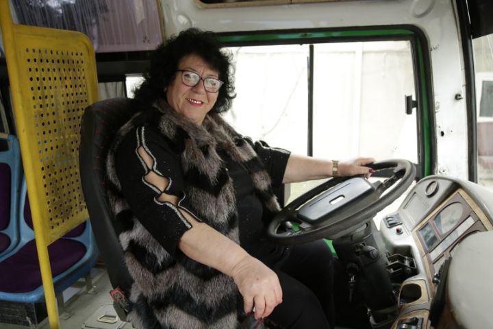 "İndi özüm sahibkaram. Hansısa sürücümüzü əvəz etmək lazım gələrsə, özüm sükan arxasına keçirəm”