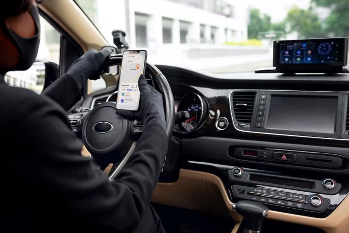 "Taksi sürücüləri nə gəlirlərindən, nə də işlərindən məhrum olacaqlar" - NAZİR