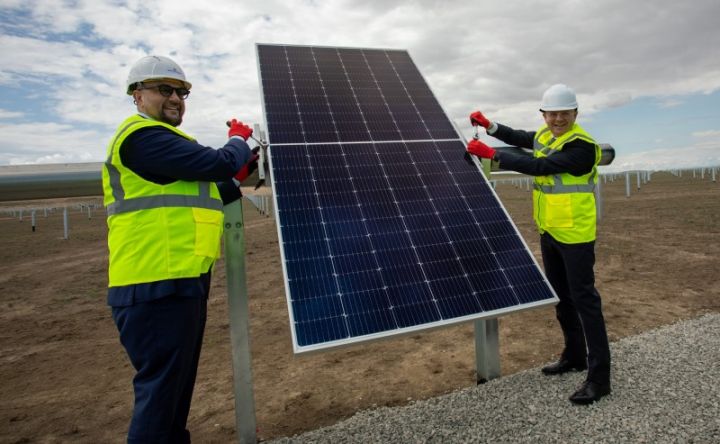 “Qaradağ”da ilk günəş paneli quraşdırıldı - 500 mindən çox panel quraşdırılacaq