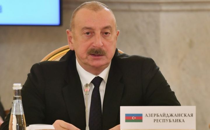 "Bunu cavabsız qoya bilmərəm" - REPLİKA