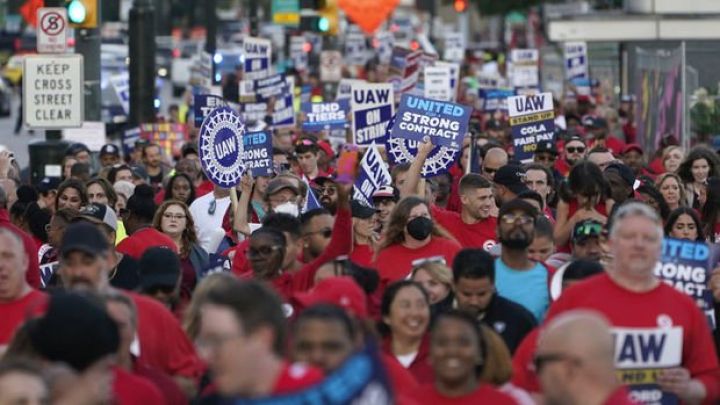 ABŞ-da tətil dalğası genişlənir