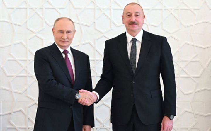 Putin Əliyevə zəng edib