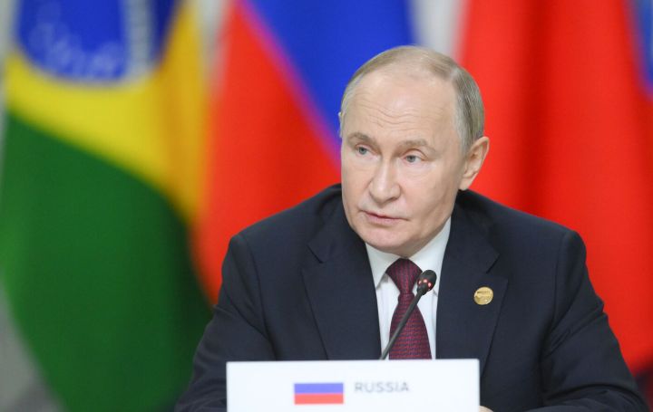 "Dollardan silah kimi istifadə olunur, bu, böyük səhvdir"