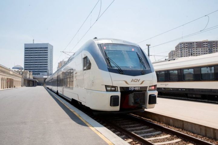 Sabahdan Qazaxa ilk dəfə sürətli qatarlarla sərnişindaşımaya başlanılır