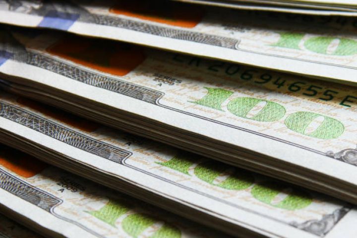 Mərkəzi Bank rəsmi valyuta ehtiyatlarını açıqladı