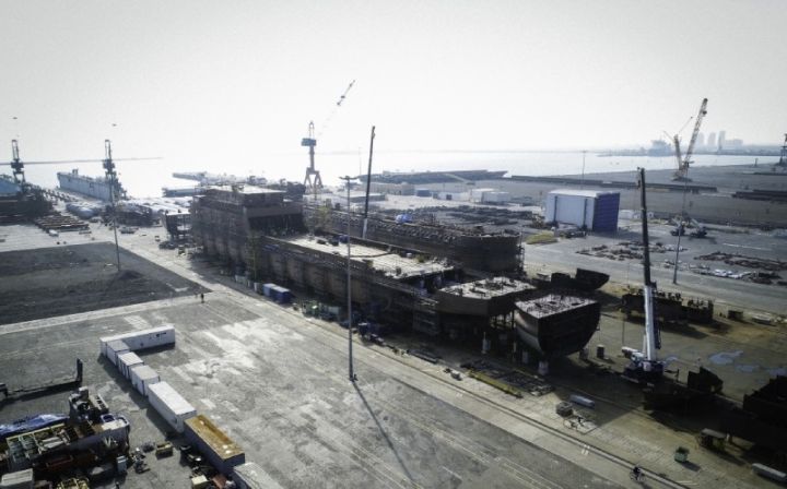 56 vaqon və ya 50 TIR qəbul edə biləcək - BAKIDA TİKİLİR